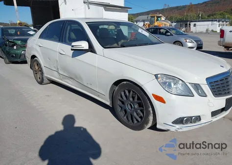 2010 Mercedes-Benz E 350 4Matic z USA, uszkodzony, nr VIN WDDHF8HB2AA062975